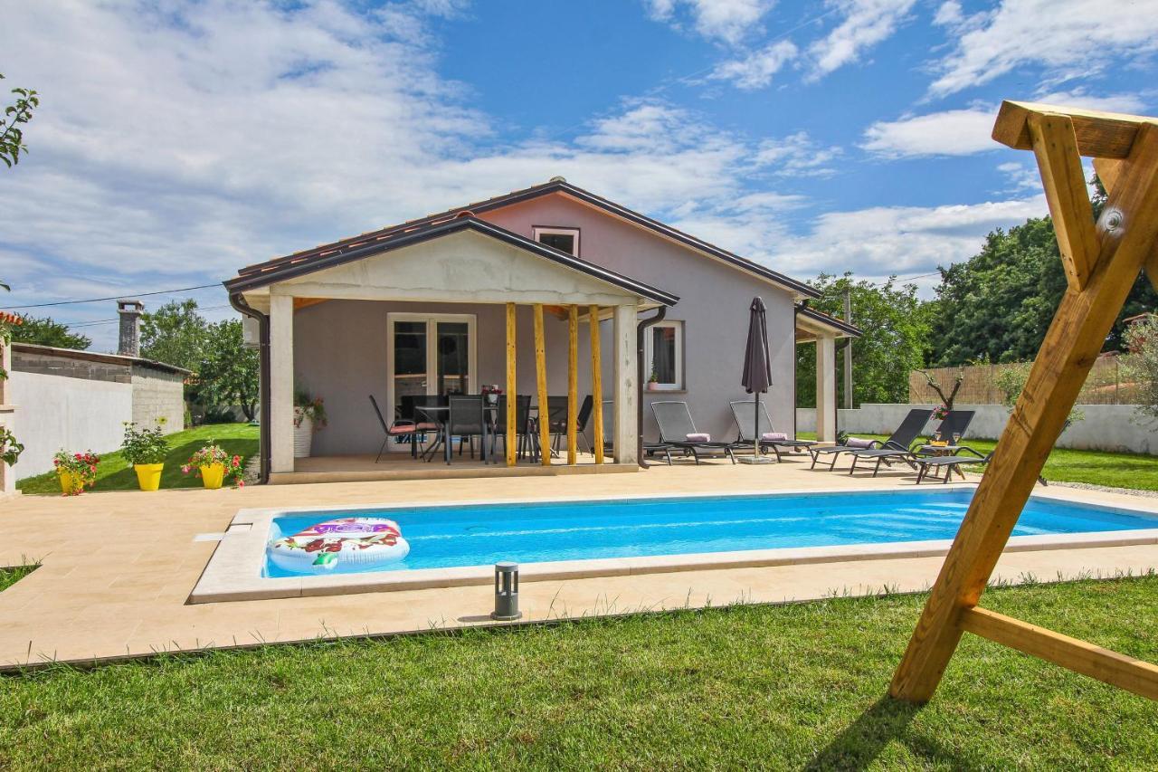 Natascha In Pamici - Haus Fuer 6 Personen Villa Zminj Ngoại thất bức ảnh