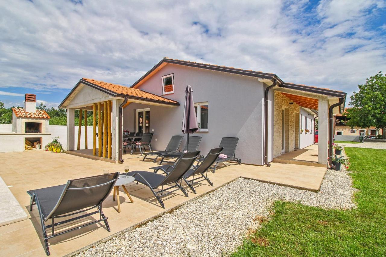 Natascha In Pamici - Haus Fuer 6 Personen Villa Zminj Ngoại thất bức ảnh