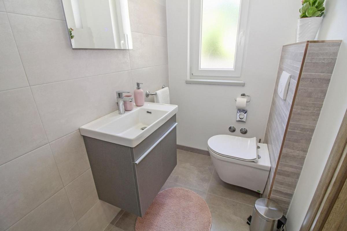 Natascha In Pamici - Haus Fuer 6 Personen Villa Zminj Ngoại thất bức ảnh
