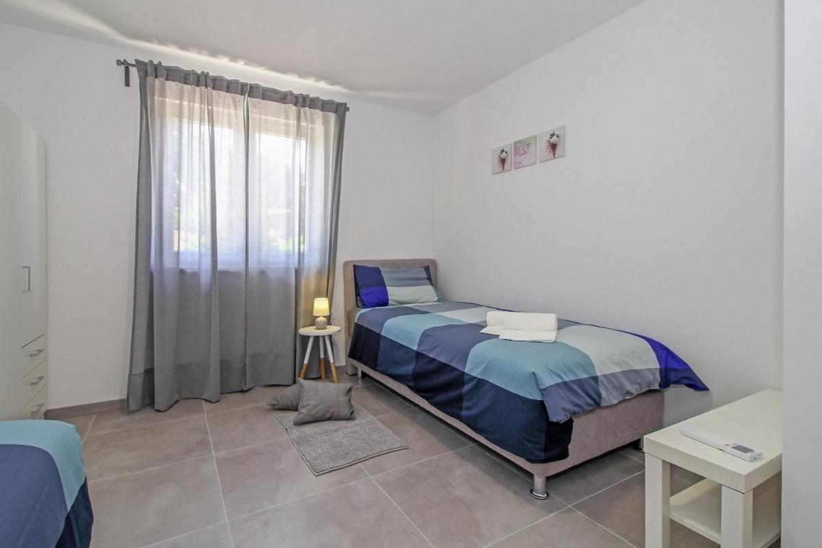 Natascha In Pamici - Haus Fuer 6 Personen Villa Zminj Ngoại thất bức ảnh